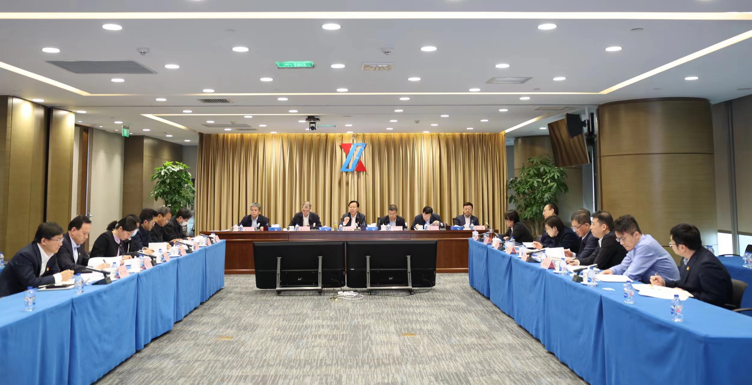 新興際華集團(tuán)黨委部署開(kāi)展黨紀(jì)學(xué)習(xí)教育工作