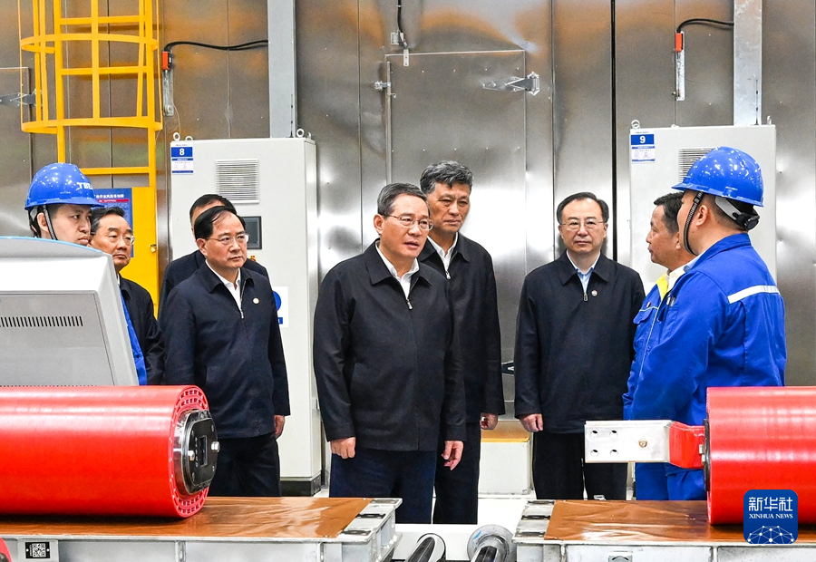 李強(qiáng)在新疆調(diào)研時(shí)強(qiáng)調(diào)，大力發(fā)展能源、煤化工等特色優(yōu)勢產(chǎn)業(yè)