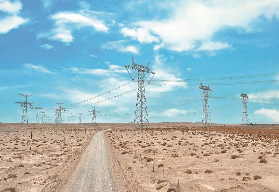 國網(wǎng)甘肅電力馭風(fēng)追光，隴上綠電送遠(yuǎn)方