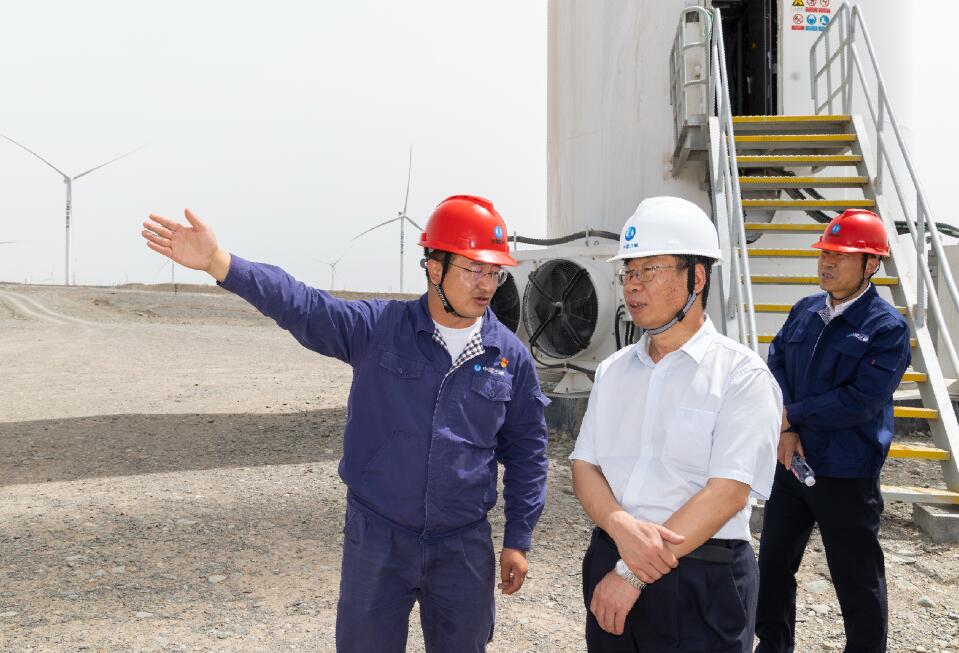 三峽集團董事長、黨組書記劉偉平調(diào)研三峽集團新疆區(qū)域工作