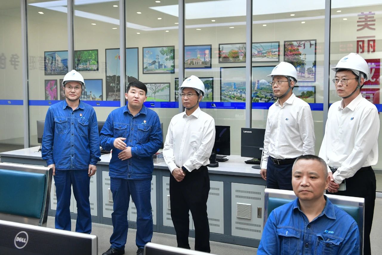 華電黨組書記、董事長江毅赴華電江蘇區(qū)域調(diào)研