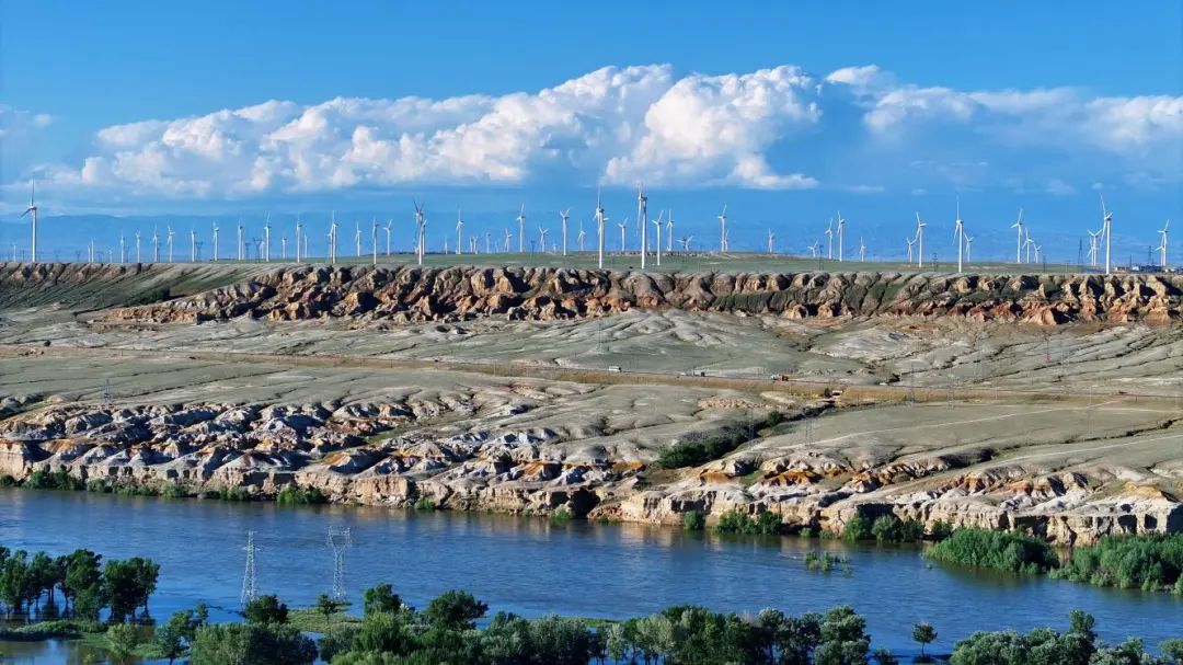 國家電網有限公司發(fā)布《服務新能源發(fā)展報告2024》