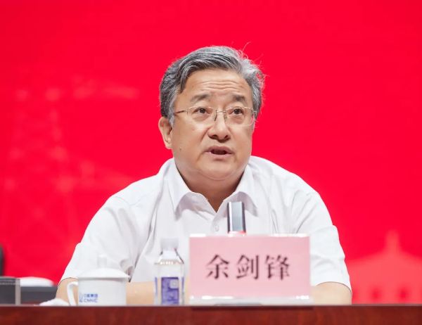 中核集團(tuán)黨組書記、董事長(zhǎng)余劍鋒赴核工業(yè)學(xué)院天津校區(qū)指導(dǎo)工作