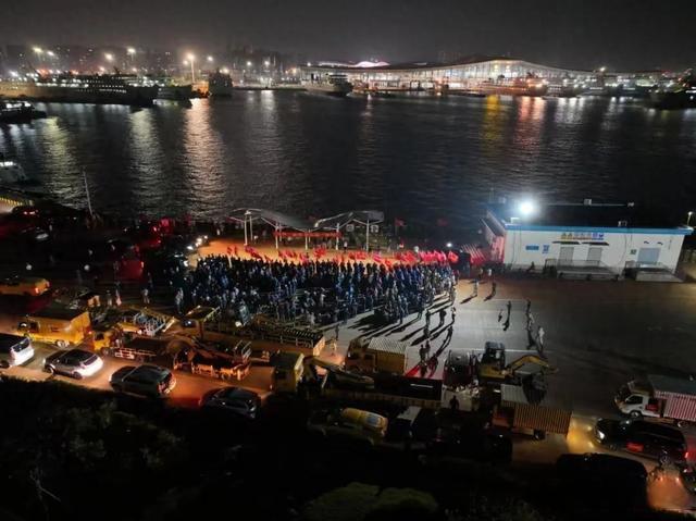 南方電網(wǎng)再派5500人隊(duì)伍，支援海南搶修復(fù)電