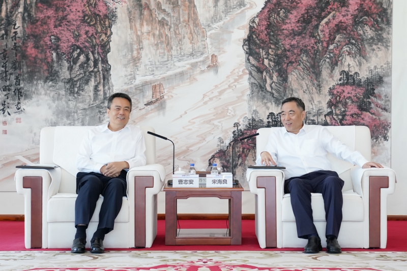 中國能建黨委書記、董事長宋海良與哈電集團(tuán)黨委書記、董事長曹志安會談