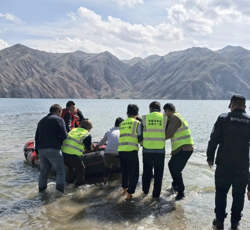 水電十一局羊曲水電站砂石拌合項目救助當(dāng)?shù)芈渌孛? /></a></div>
				<div   id=