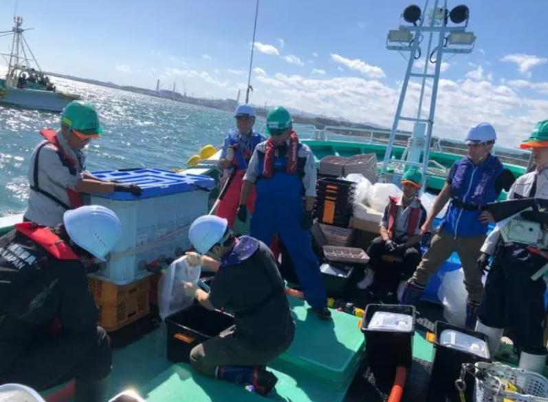 中國等利益攸關(guān)國專家對福島核污水進(jìn)行獨立取樣