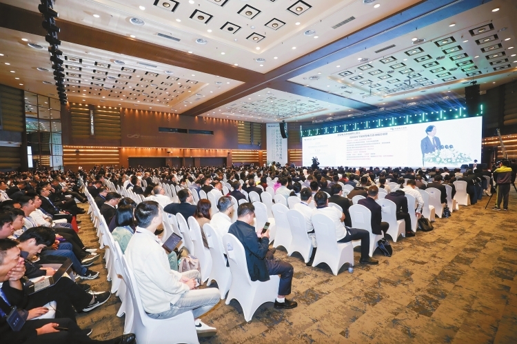 院士專家學者探討新型電力系統(tǒng)怎么建 人工智能、柔性構網(wǎng)、新型儲能成熱詞