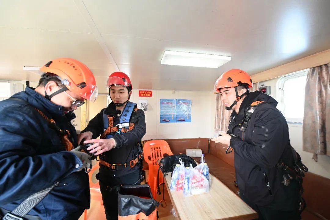 海上風(fēng)電運(yùn)維工程師：攀登百米高的風(fēng)機(jī)，與海風(fēng)作伴