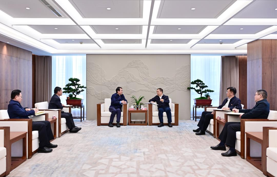大唐集團(tuán)黨組書(shū)記、董事長(zhǎng)鄒磊與中電聯(lián)黨委副書(shū)記、專(zhuān)職副理事長(zhǎng)王抒祥會(huì)談