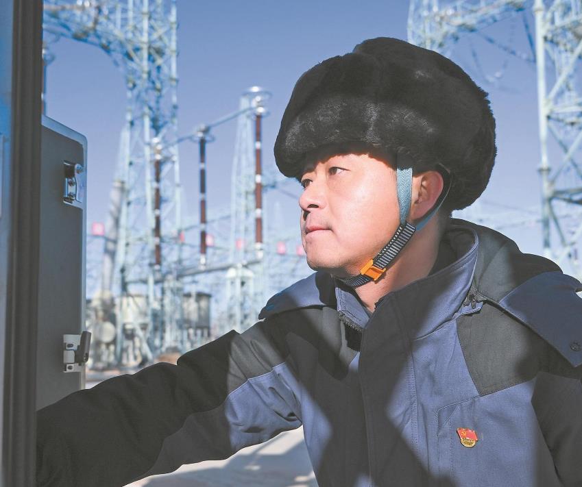 【國(guó)網(wǎng)特等勞模】丁寧：拓展專業(yè)邊界，守護(hù)設(shè)備安全