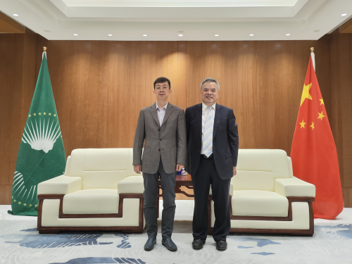 駐非盟使團團長蔣烽大使會見全球能源互聯網發(fā)展合作組織副主席一行