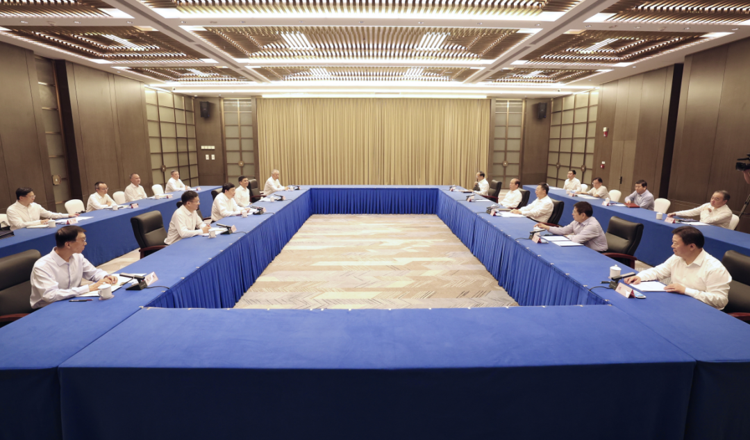 國(guó)家電網(wǎng)與河南省委省政府舉行會(huì)談